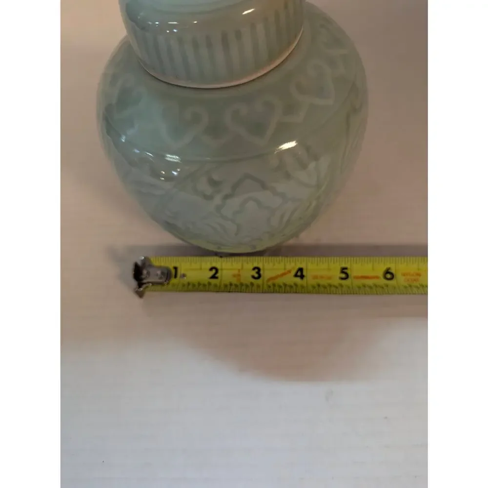 Vintage Chinese Celadon Ginger Jar Chinoiserie Pale Green Ceramic Urn Vase 6
